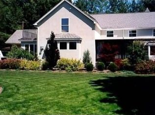 21085 Metroview Rd, Farmington Hills, MI 48335