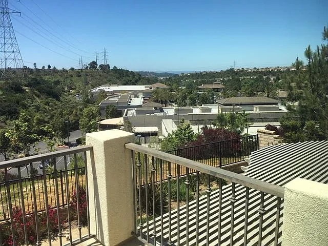 11276 Laurelcrest Dr — Photo 14
