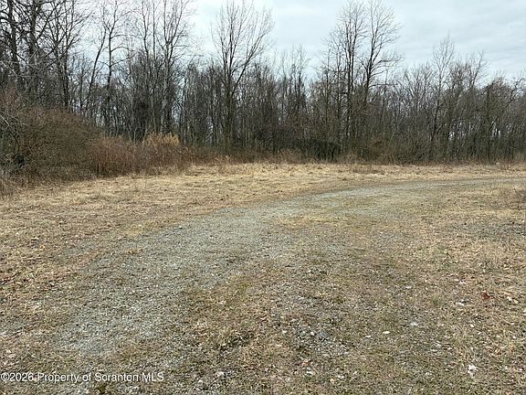 5th image of 448 Griffin Pond Rd