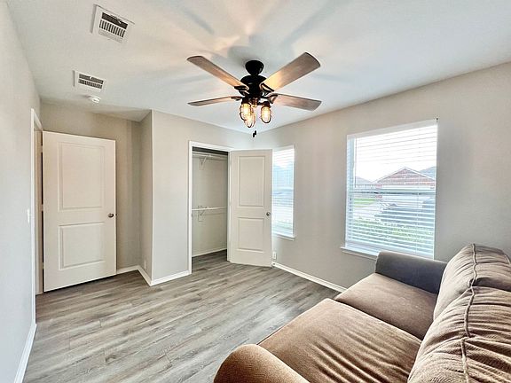 5th image of 4108 Sonoma Dr