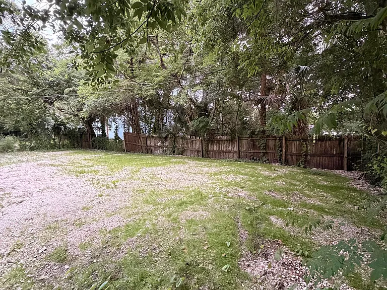 2309 Anna Dr — Photo 28