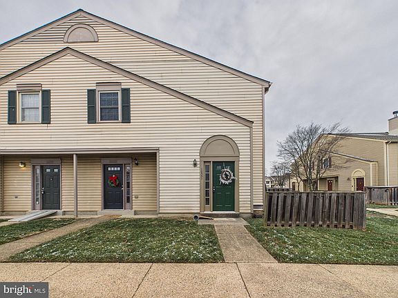 2nd image of 10531 Stonington Ln