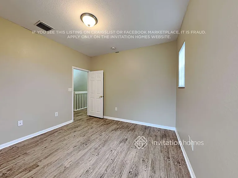 703 NW 170th Ter — Photo 12