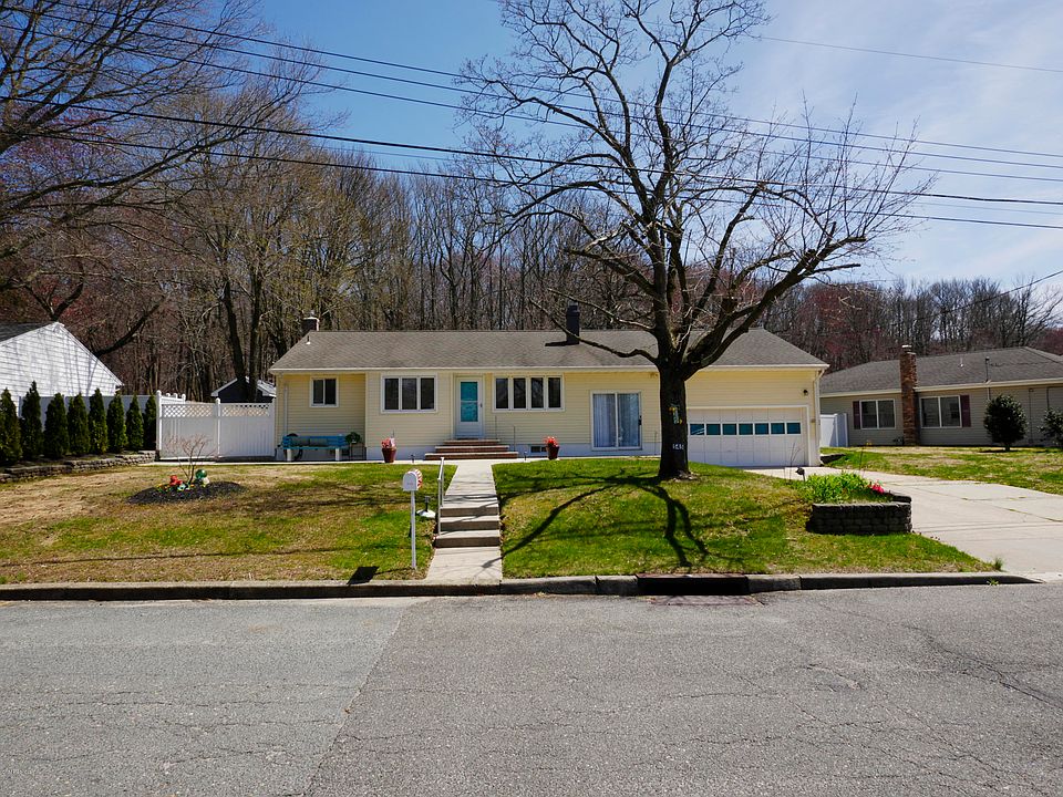 1st image of 545 Sherman Ave