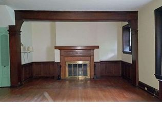 6435 Sherwood Rd, Philadelphia, PA 19151