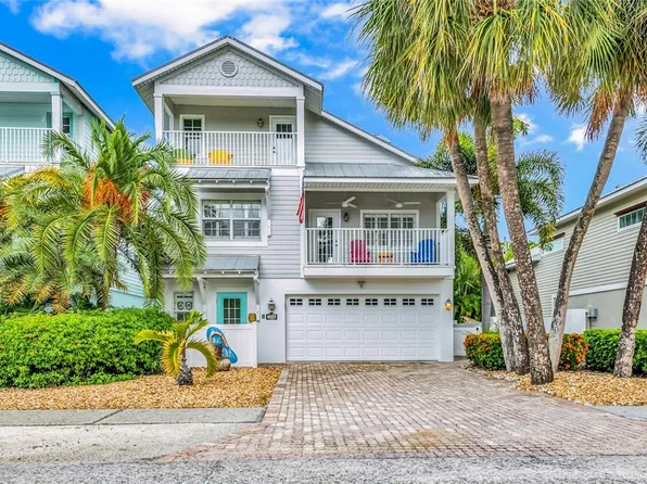 206 66th St #B, Holmes Beach, FL 34217