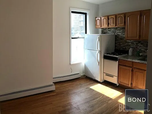 Rented by Bond New York | media 30