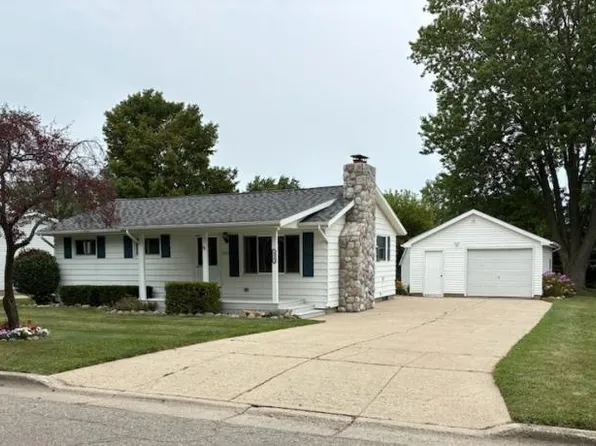 3325 E Butler St, Bad Axe, MI 48413
