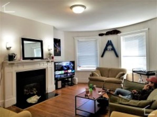 21 Saint Lukes Rd #203