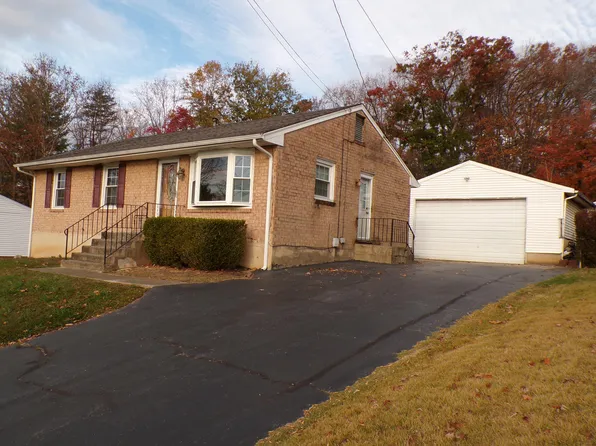 2657 Creekwood Dr, Salem, VA 24153