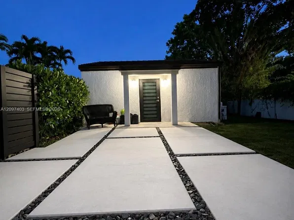 7844 SW 57th Ter, Miami, FL 33143