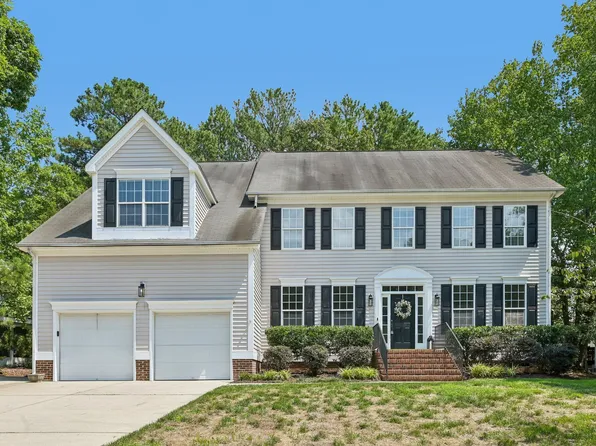 1203 Celandine Dr, Apex, NC 27502