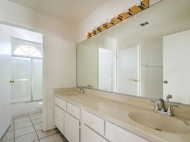 2824 Poppyseed Way — Photo 16