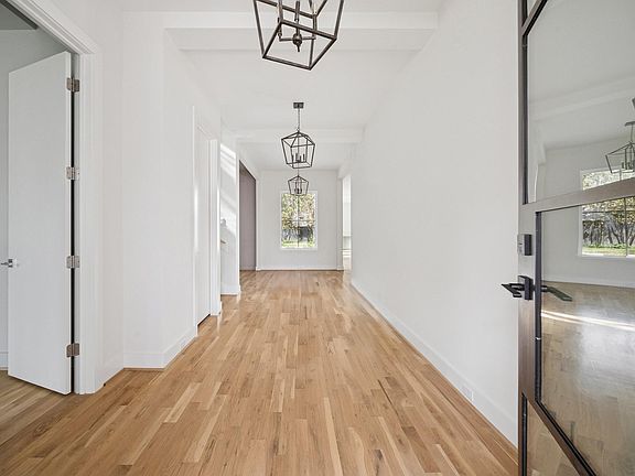 2nd image of 4219 Alba Rd