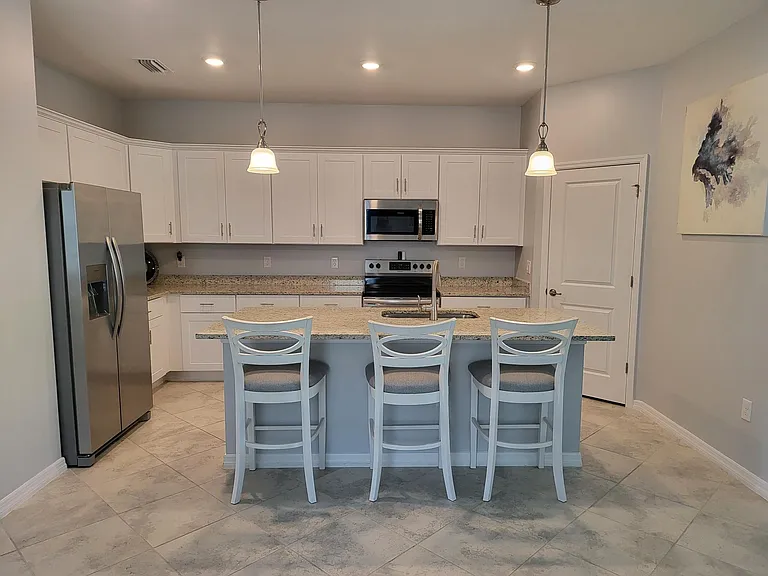 15920 Honey Suckle St — Photo 13