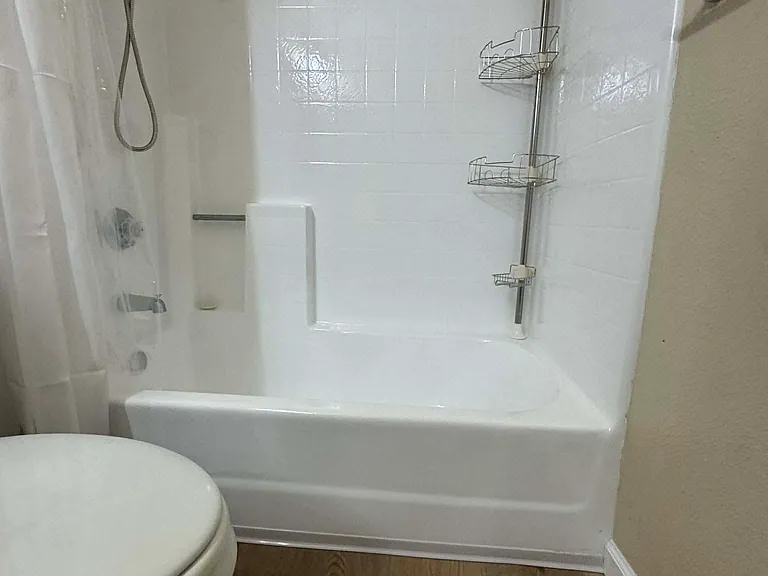 Carissa Dr — Photo 11