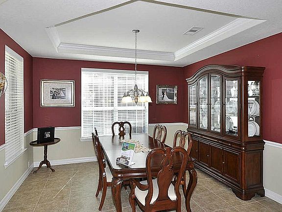 Formal Dining with Tray Ceiling