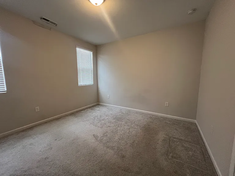 11 Blakely St — Photo 16