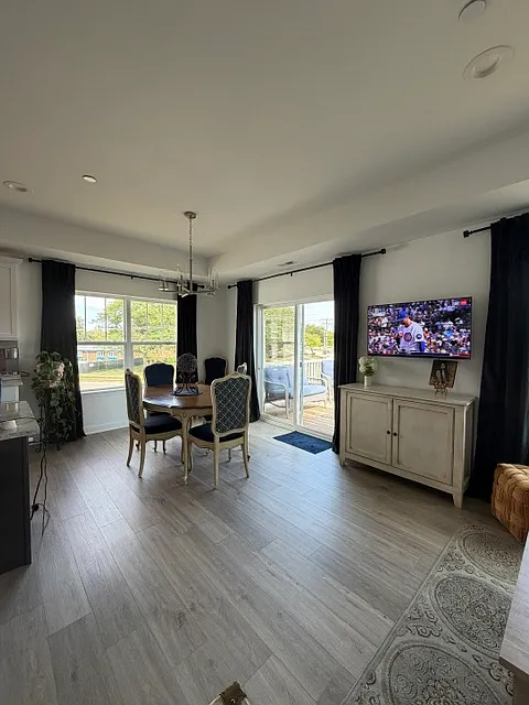 2 bed, 1524 sqft, $2,900 — Photo 2