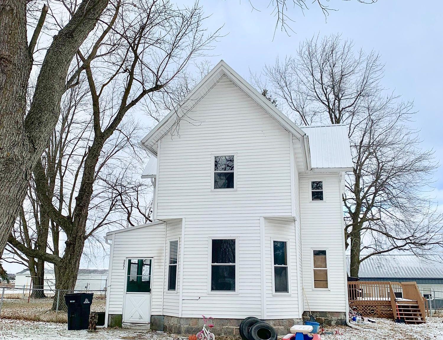 227 Kalamazoo St, Lake Odessa, MI 48849 Zillow