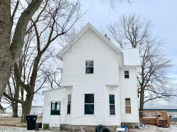 227 Kalamazoo St, Lake Odessa, MI 48849