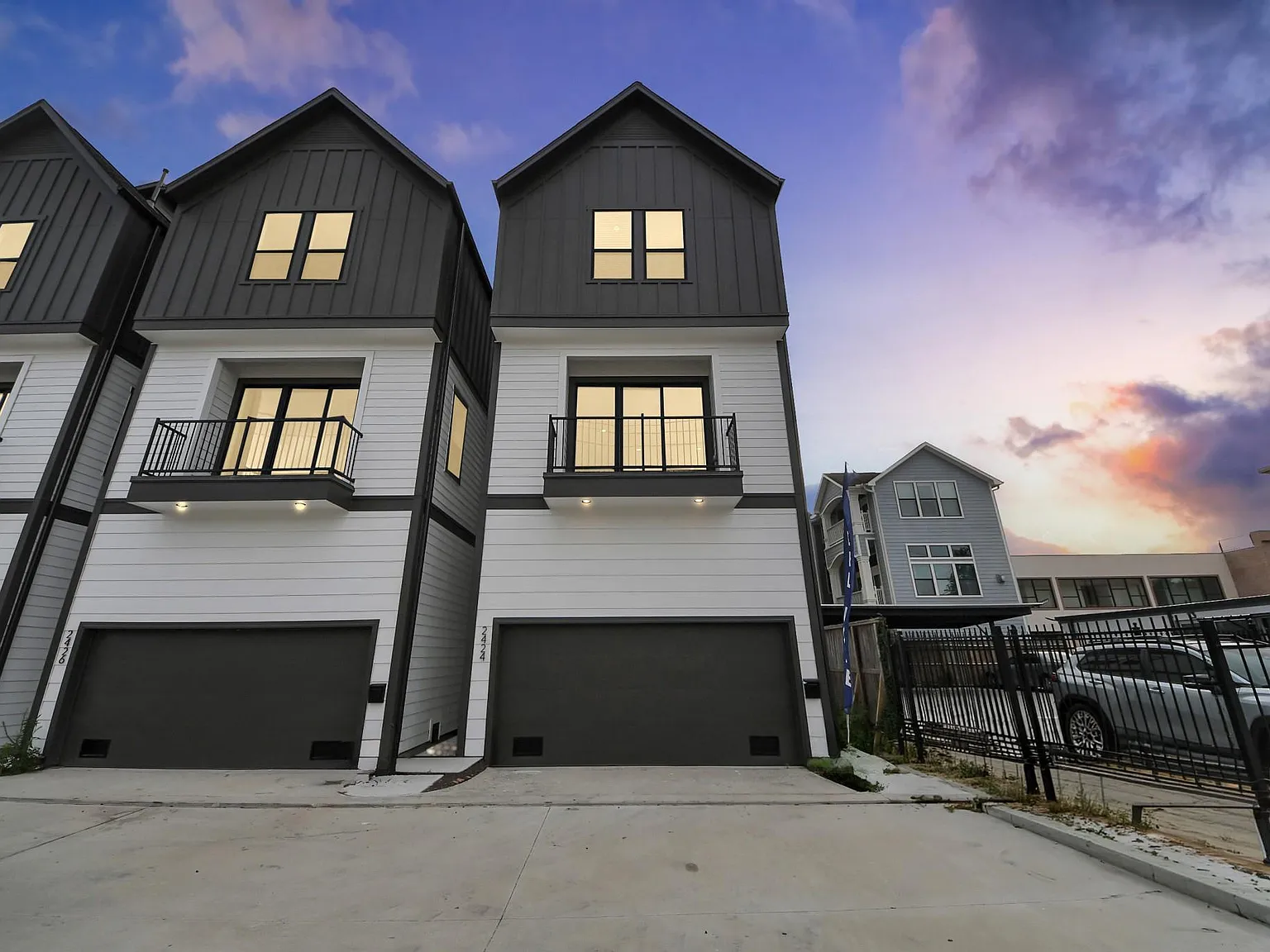 3 bed, 3.5 bath, 1975 sqft, $3,450 — Photo 3