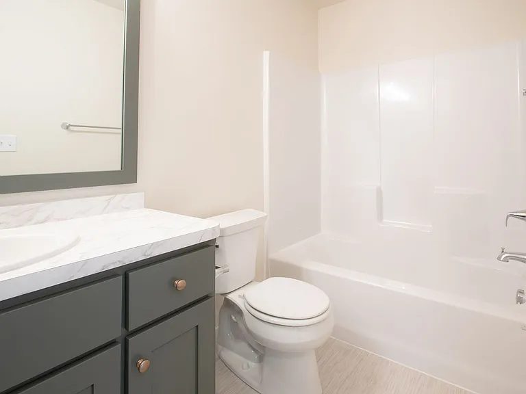 1360 Goldenwood Dr NW — Photo 66
