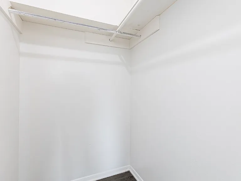 4910 Tennyson Dr — Photo 26