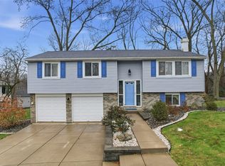 148 Carriage Hill Rd, Glenshaw, PA 15116