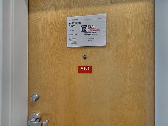 2nd image of 10 Walnut Aly #A101