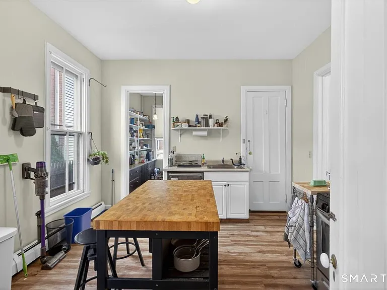 285 Humphrey St #1 — Photo 10