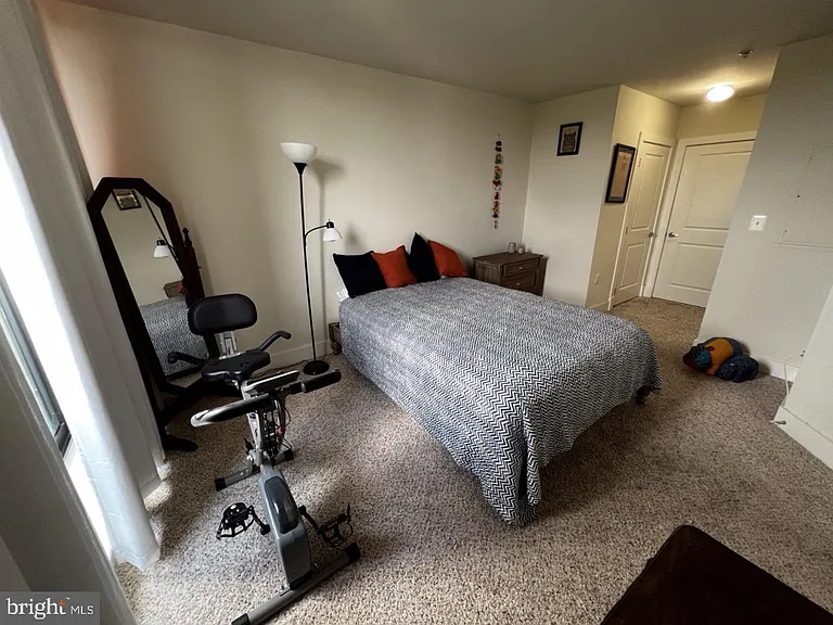 1200 N Hartford St #507 — Photo 9