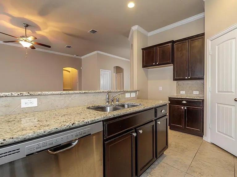 4005 Lands End Dr — Photo 16