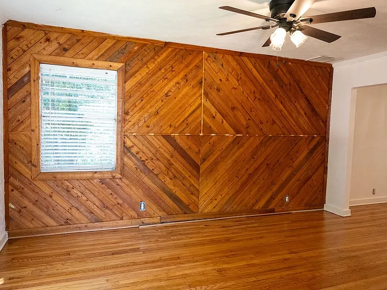 1621 Davis Blvd — Photo 3