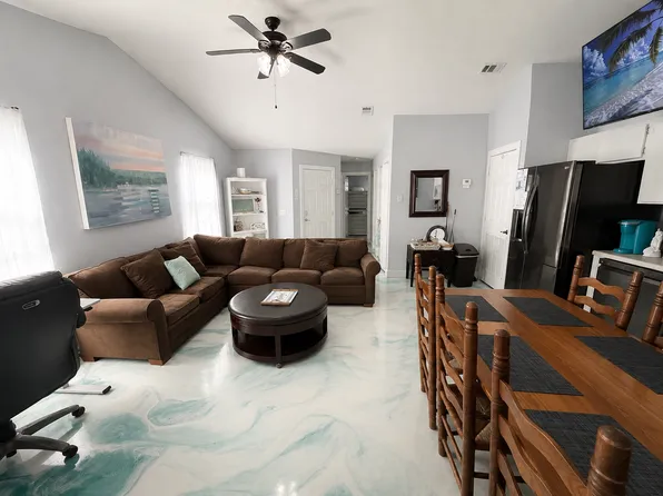 (undisclosed Address), Panama City Beach, FL 32408