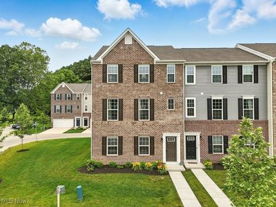 1184 Bean Ln, Akron, OH, 44313
