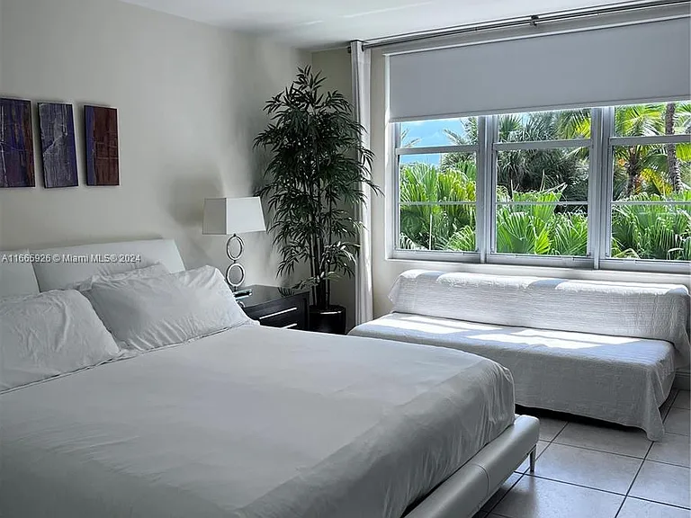 5161 Collins Ave #405 — Photo 21