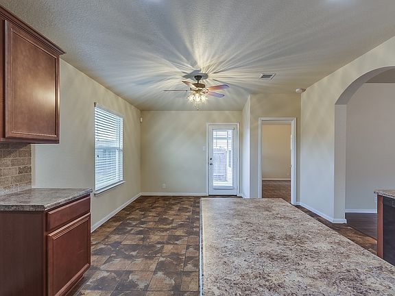 3rd image of 745 Great Oaks Dr