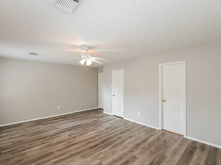 3306 Coldwater Canyon Ln — Photo 9