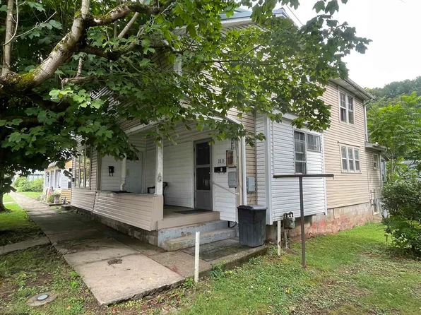 110 W 7th St, Weston, WV 26452