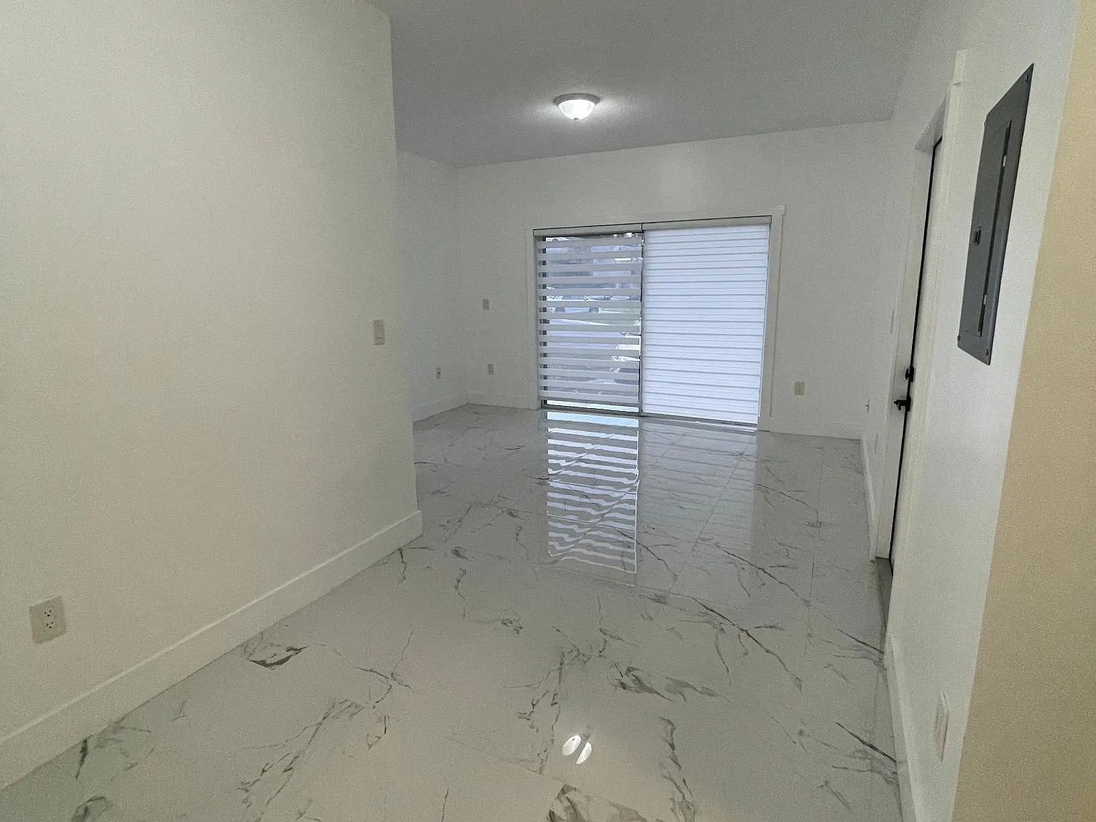2 bed, 675 sqft, $2,000 — Photo 4