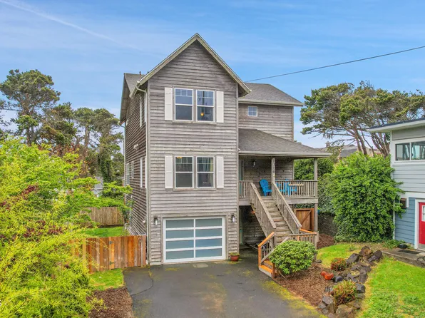 1316 NW 19th St, Lincoln City, OR 97367