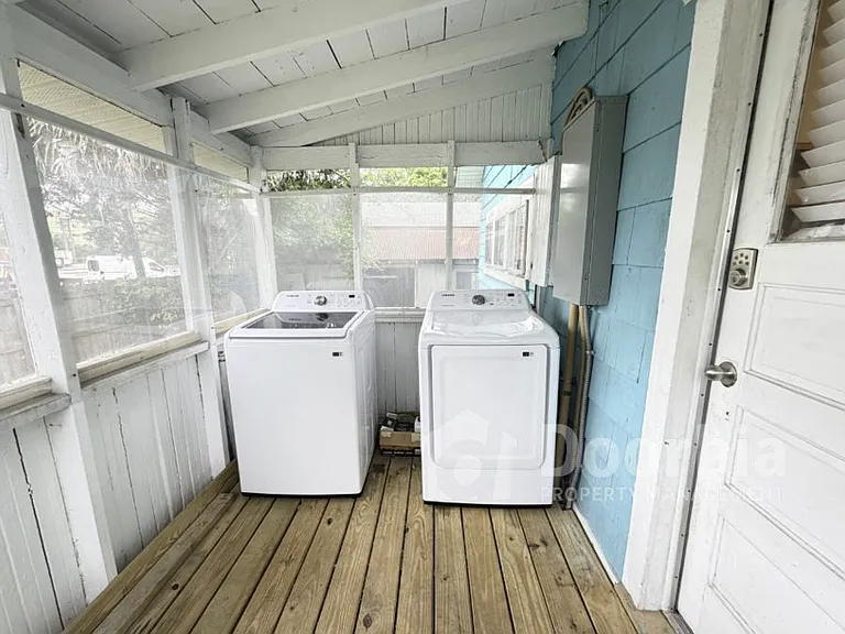 1763 Landon Ave — Photo 14