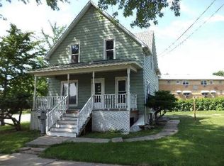 105 Oak St, Dekalb, IL 60115