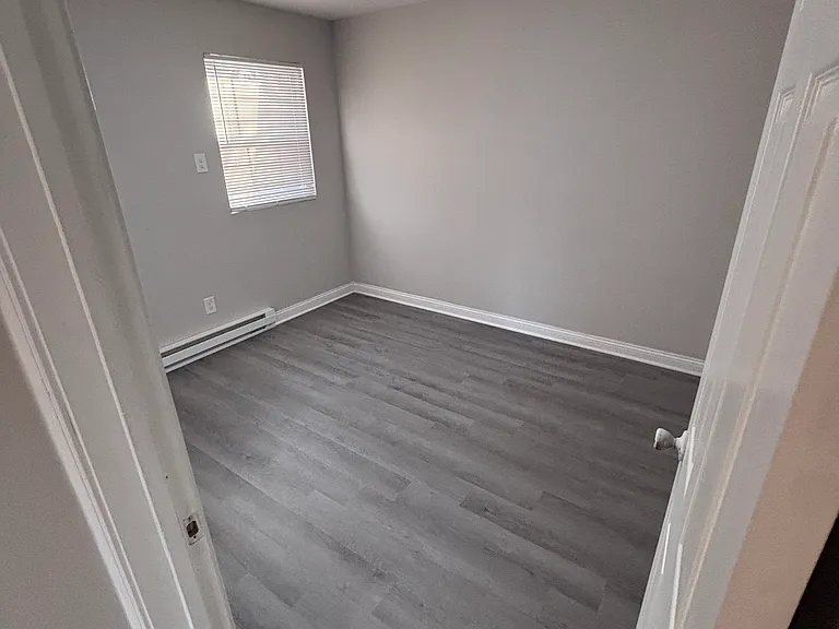 710 W Mill St #1 — Photo 2
