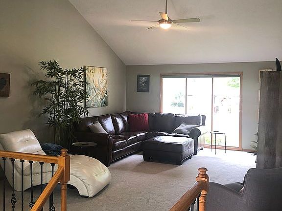4th image of 15207 Bedford Ave