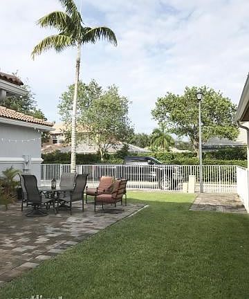 3rd image of 1453 E Bexley Park Dr