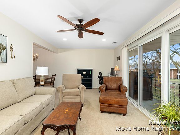 4th image of 5230 Southbrook Ct Unit 79