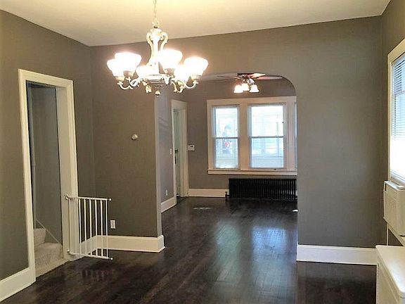 3rd image of 3520 N Seeley Ave