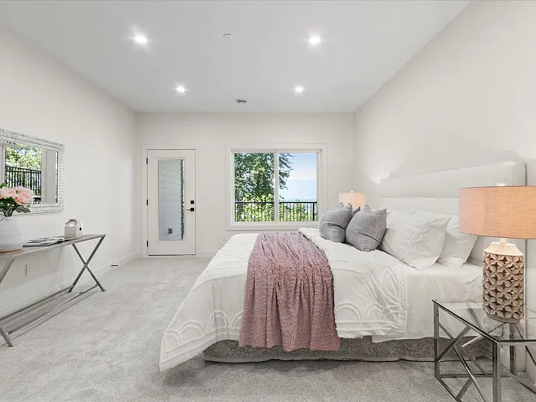 5988 Lindeman St #5A — Photo 11